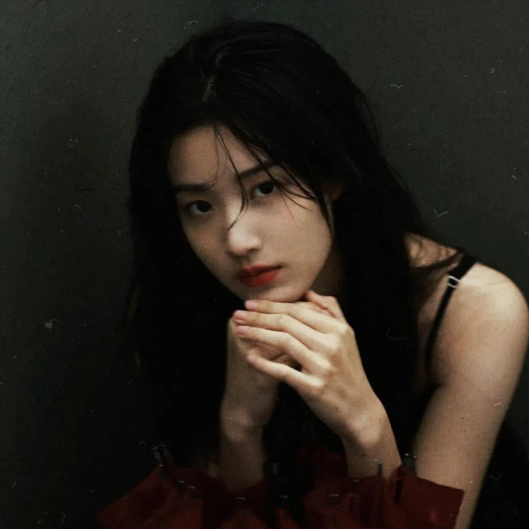 来自火星的恶魔女孩